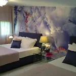 Divine Luxury Toroni