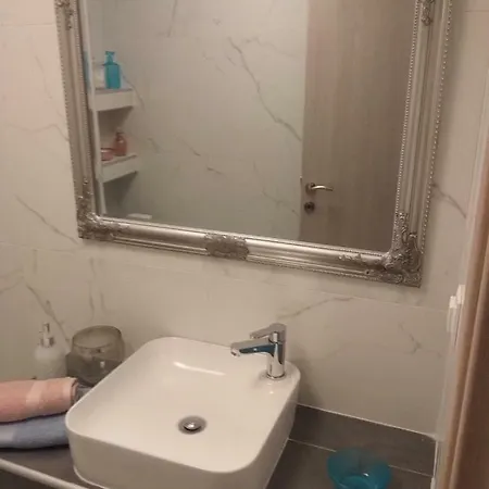 Divine Luxury בית הארחה טורוני