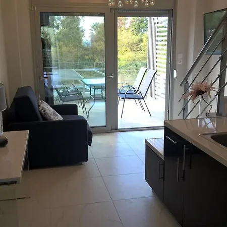 Divine Luxury טורוני